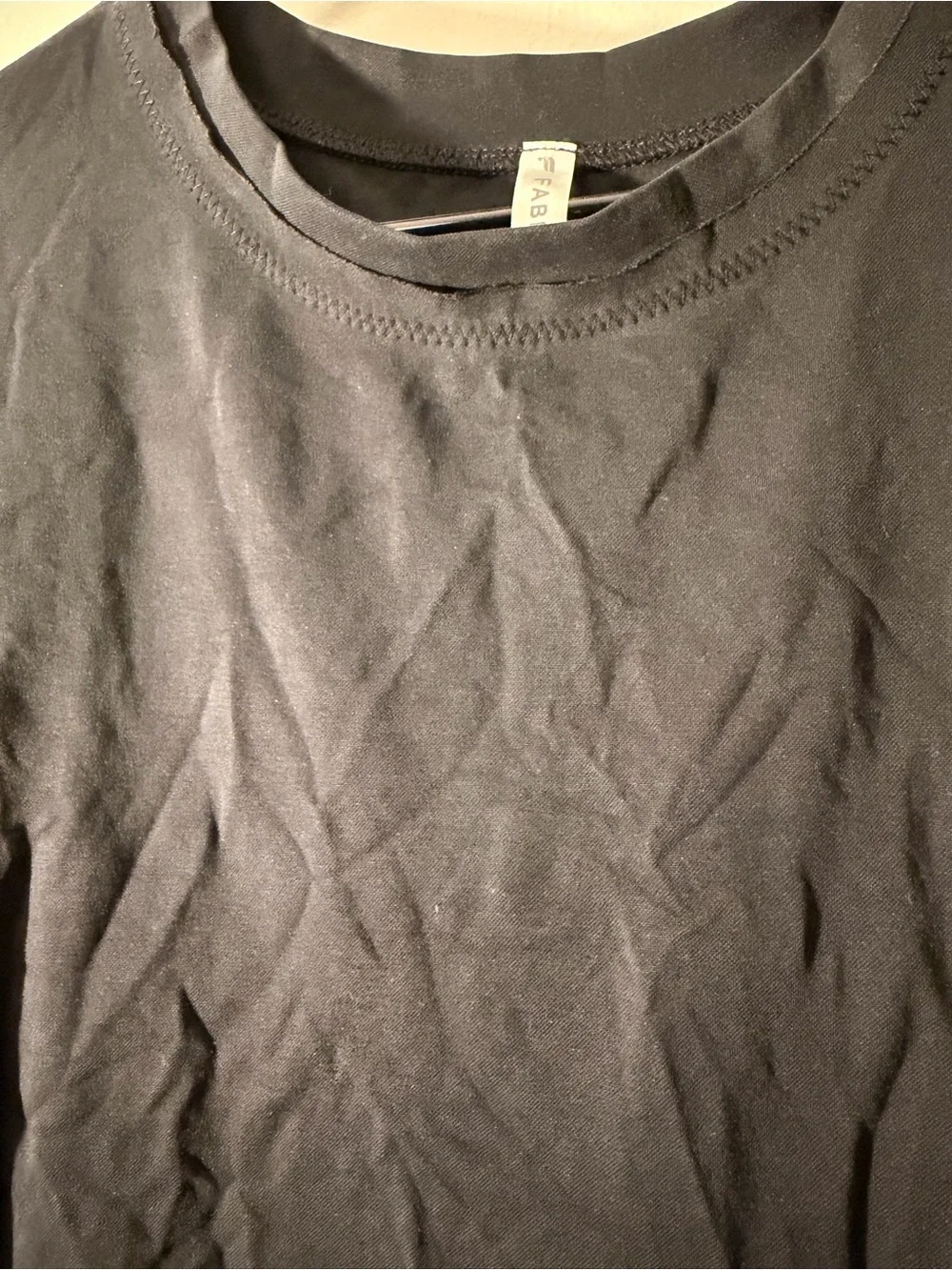 Fabletics Cropped Tee - Picture 2 of 3